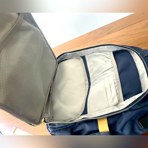 Backpack - Picture 1 of 2